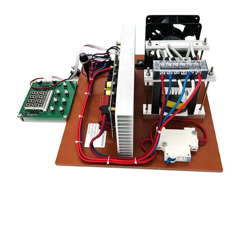 2400W 17KHZ-40KHZ Ultrasonic PCB Power Generator For Industrial Cleaning System